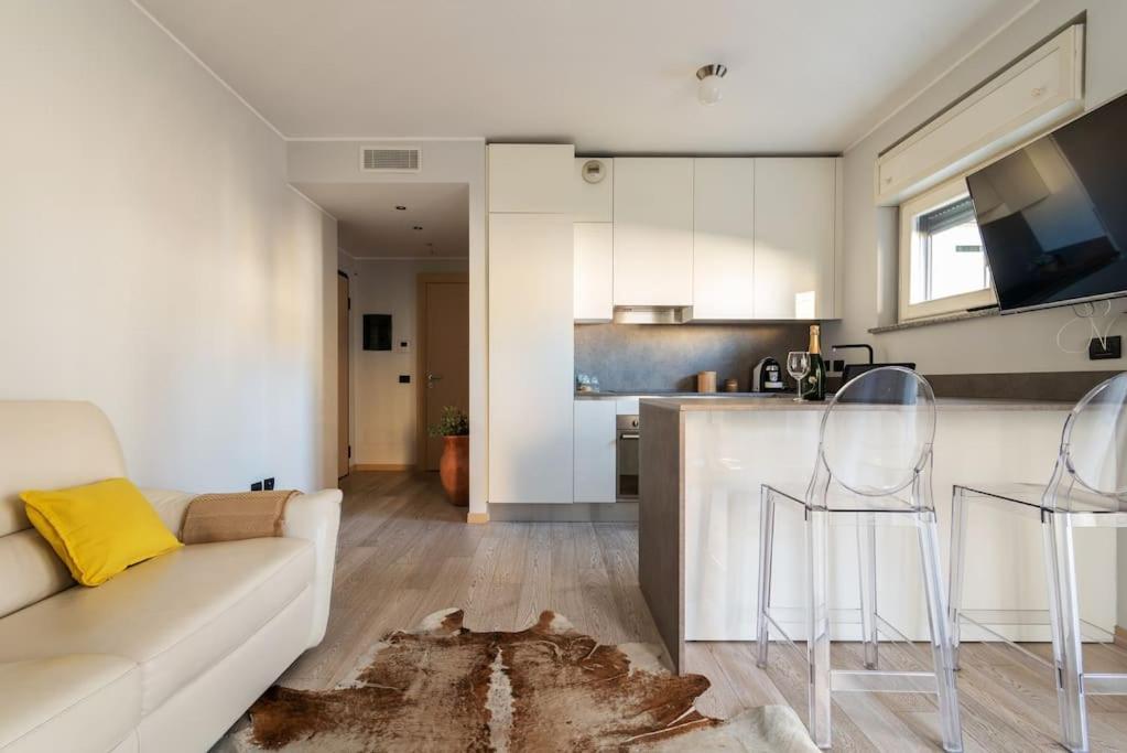 Bezzi Flexyrent A.C. Wifi Apartamento Milão Exterior foto