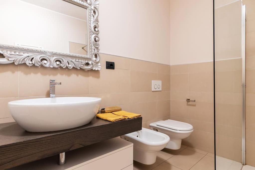 Bezzi Flexyrent A.C. Wifi Apartamento Milão Exterior foto